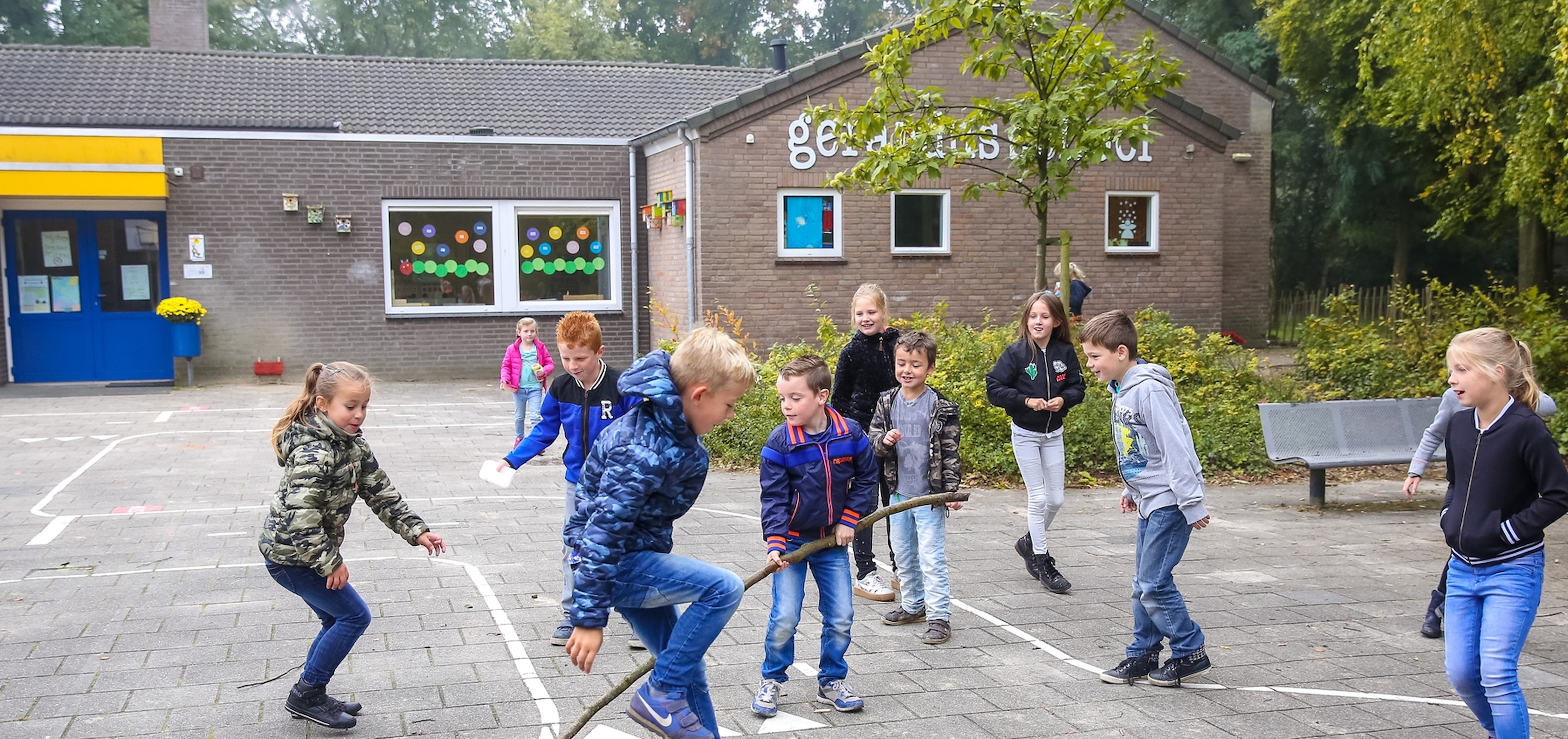 Op het schoolplein